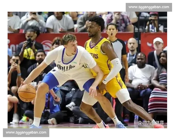 弗拉格满弓隔扣引爆全场!转换进攻成独行侠赢球密码 弗拉格满弓隔扣引爆全场!转换进攻成独行侠赢球密码