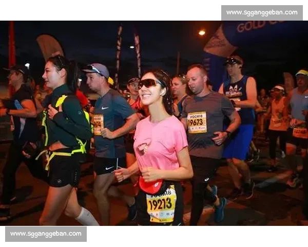 2025 南康家具半马开赛:奔跑中阅产业风华 2025 南康家具半马开赛:奔跑中阅产业风华