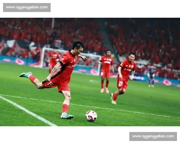 申花 2-2 绝平大连终结两连胜 距海港 2 分争冠陷被动 申花 2-2 绝平大连终结两连胜 距海港 2 分争冠陷被动