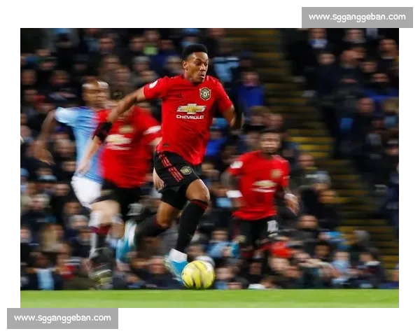 397 场并列传奇!35 岁沃克追平英超边后卫首发纪录 397 场并列传奇!35 岁沃克追平英超边后卫首发纪录