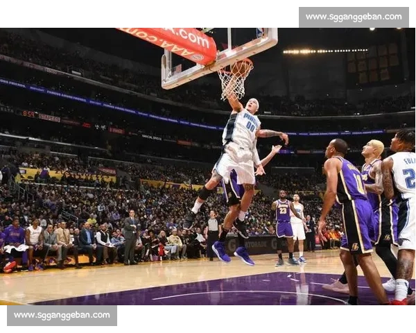 懒汉 7 号的 “零准备” 杀招：原地跳投藏真章