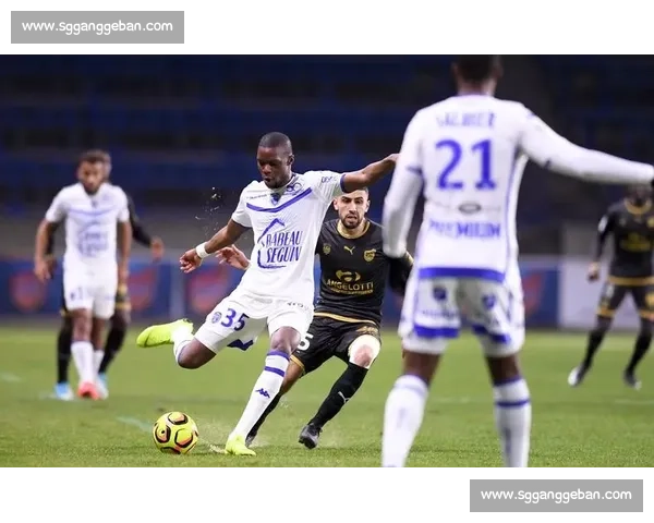 奎维利对阵布尔格关键之战前瞻与胜负走势解析全面战术较量看点